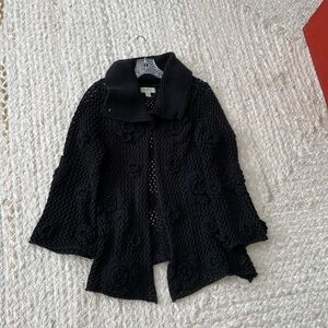 Knit cardigan with flower detailing